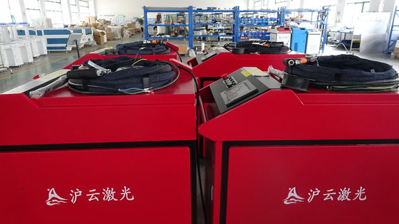 آلة لحام ليزر الألياف المحمولة 1000W 1500W 2000W 3000W لمحلات المأكولات والمشروبات
