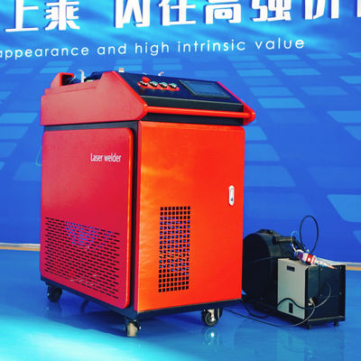 الصلب الألومنيوم النحاس متعددة الوظائف اليدوية ليزر لحام القطع 1000W 1500W 2000W