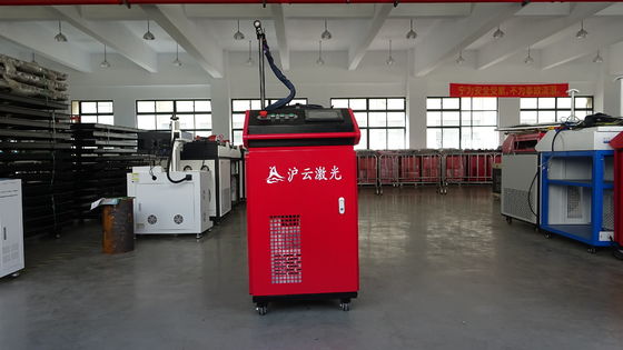آلة قطع ليزر محمولة SMC 1000W 1500W 2000W 3000W حاوية ليزر الألياف المحمولة