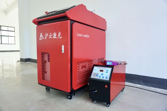 1000W 1500W 2000W 3000W حاوية ليزر الألياف المحمولة مع تبريد الماء RAYCUS