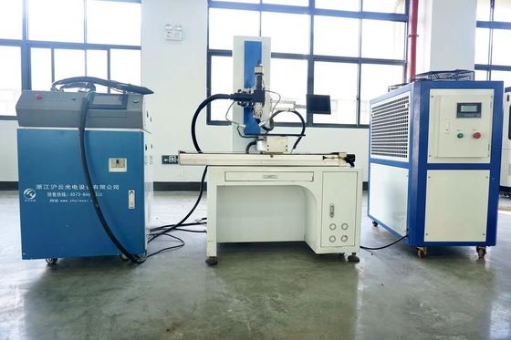 1000W/1500W/2000W/3000W ليزر الألياف ورقة المعدن الفولاذ المقاوم للصدأ الفولاذ الكربوني CNC منصة لحام آلة