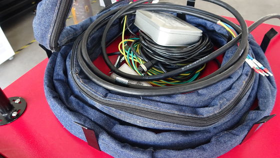 لحام ليزر يدوي مبرد بالماء 1000W 1500W 2000W 3000W لقطع سمك 1-6mm