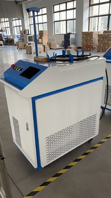 1000W 1500W 2000W 3000W آلة لحام ليزر الألياف المحمولة للصناعة