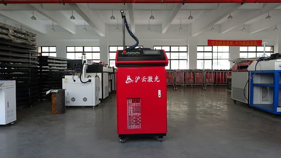موجة مستمرة 1000W 1500W 2000W 3000W آلة لحام ليزر الألياف المحمولة