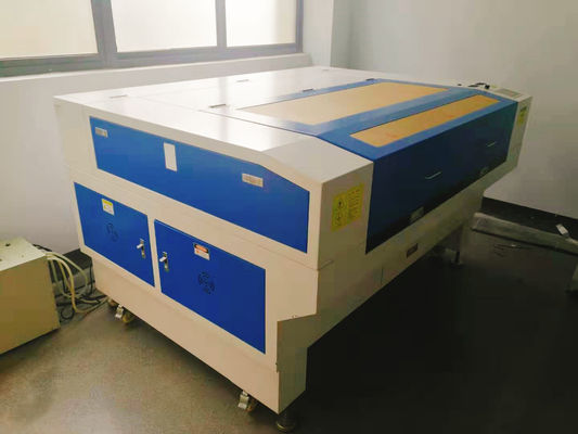 آلة حفر قطع ليزر CO2 40W 60W 80W 100W 150W 200W للقطع الدقيق