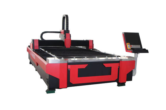 3015 آلة قطع الألومنيوم بالليزر بالألياف CNC معدات الليزر