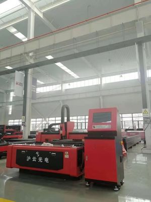 معدن قابل للتطبيق 3015 CNC ليزر الألمنيوم قطاع الألياف مع 5000 كجم الوزن